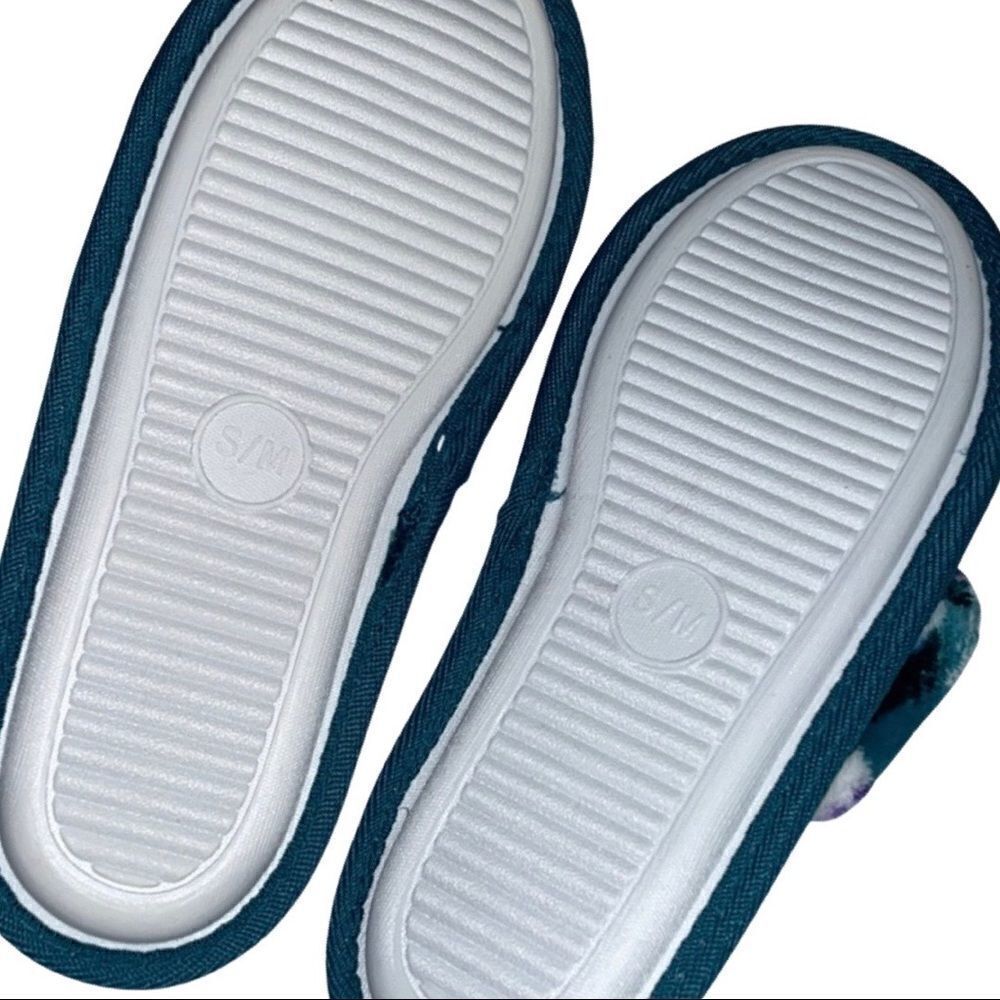 Island Time Slippers  - Picture 7 of 8